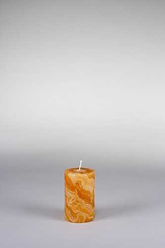 Stumpenkerze, 10 x 6 cm, 100% Bienenwachs, handgeknetet
